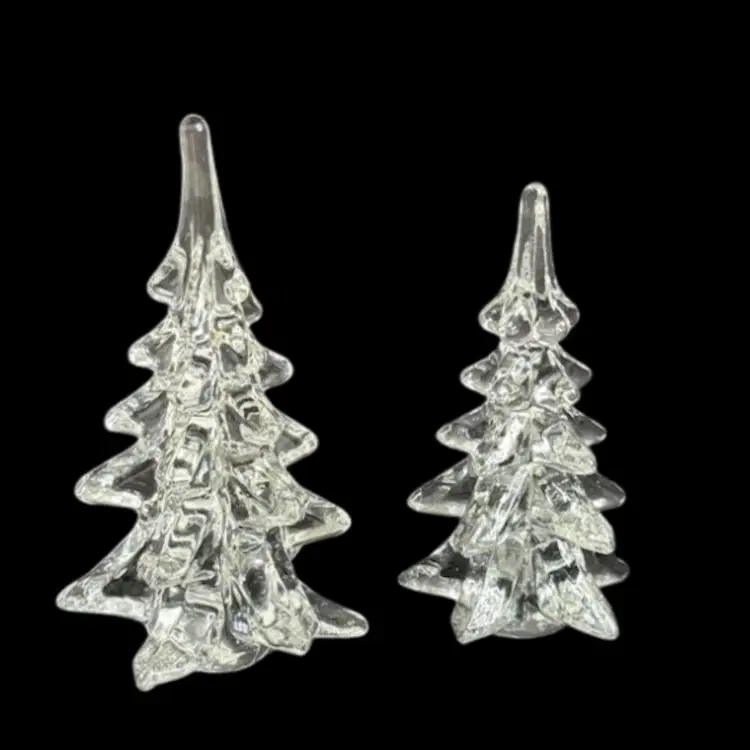 Two Vintage Christmas Trees Clear Glass
Holiday Home Decor•Paperweight
Glow
6-1/4” T x 3-1/2” W & 5-1/2” T x 3” W