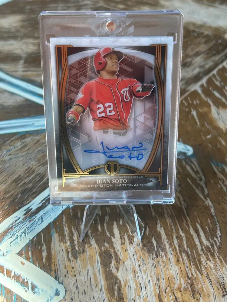 2019 Topps Tribute Iconic Perspectives Autographs #IP-JS Juan Soto 99/99 Bookend