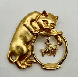 Vintage Gold Tone Cat and Fishbowl with Dangling Fish Brooch
