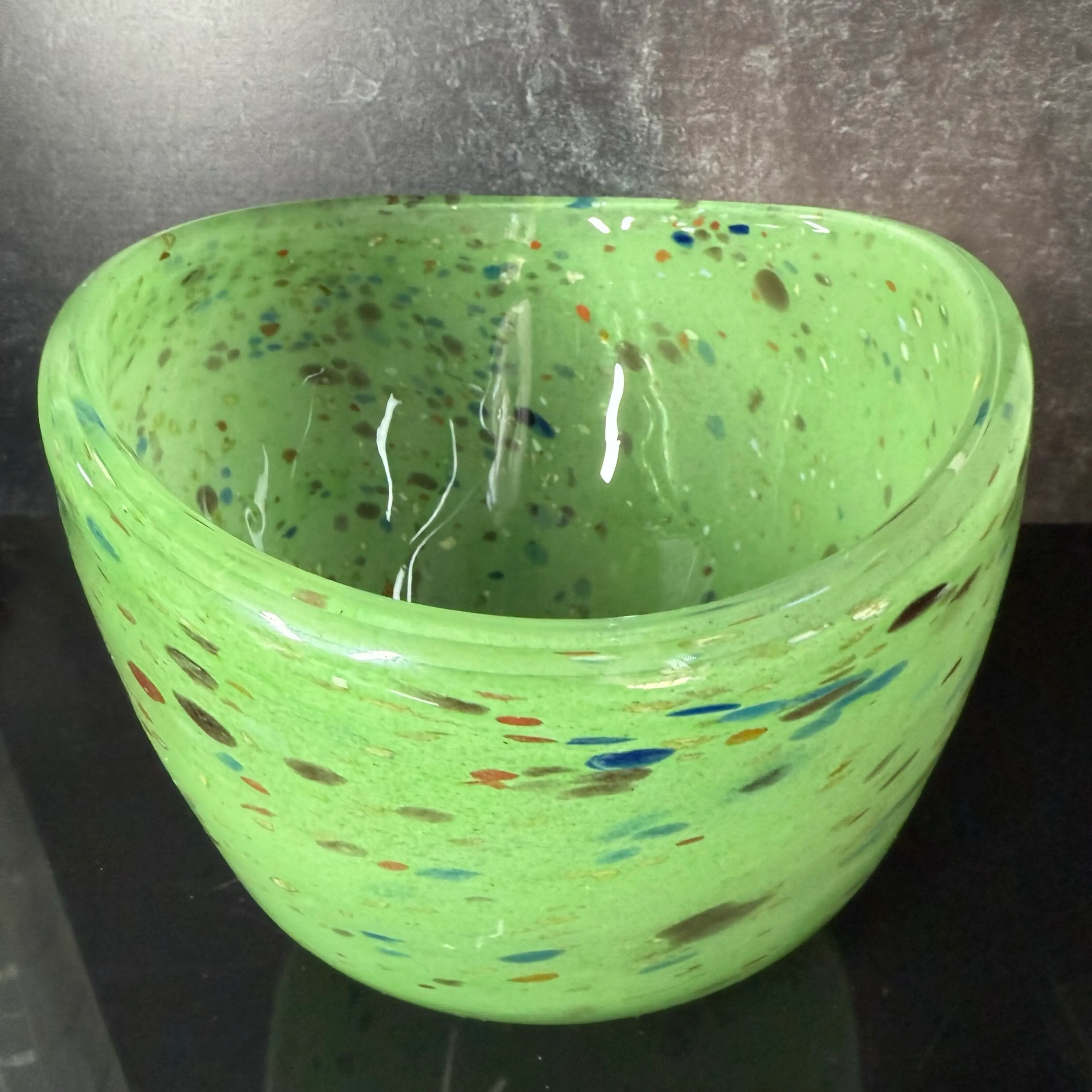 Image 4 of 8