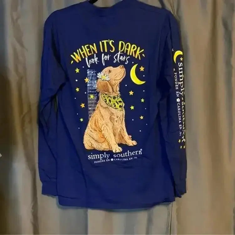 Simply Southern Golden Retriever When It’s Dark Inspirational Long Sleeve Tee