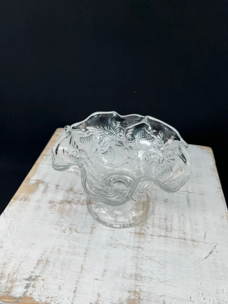VTG Fenton 3” X 4.5” Clear Ruffled Glass Sherbet Dish With Raised Strawberries