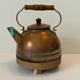 💛 Vintage Copper Kettle
