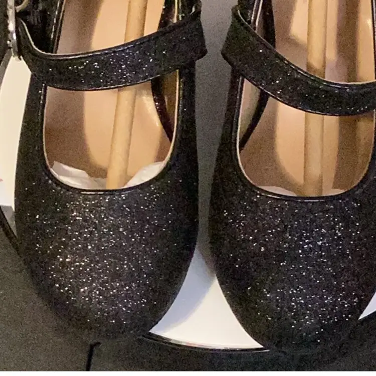 International Concepts Kids 
Size 12M