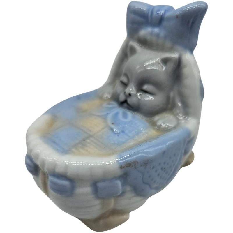 Niknax · Vintage Sleeping Kitten Ceramic Figurine