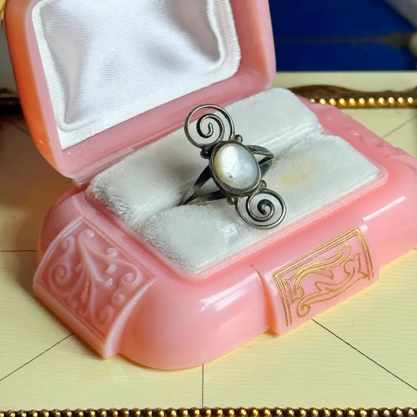 Vintage Native American Sterling Silver Mother Of Pearl Ring Sz 9