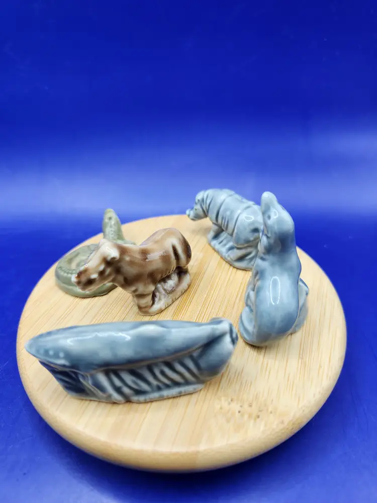 Wade Whimsies  Set of 5