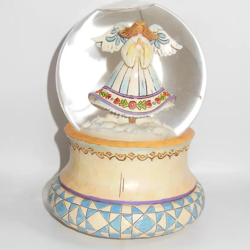 Jim Shore Angel On Wing Musical Snow Globe 2007