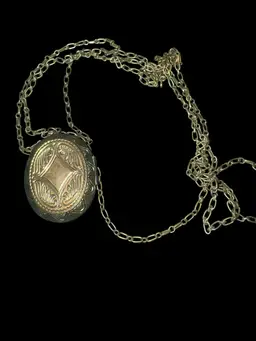Vintage Estate Locket And Chain