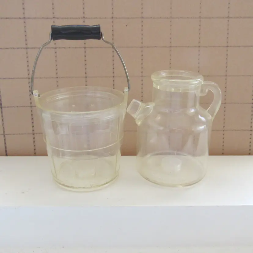 VTG Clear Acrylic Milk Pail and Jug Salt & Pepper Shaker Set