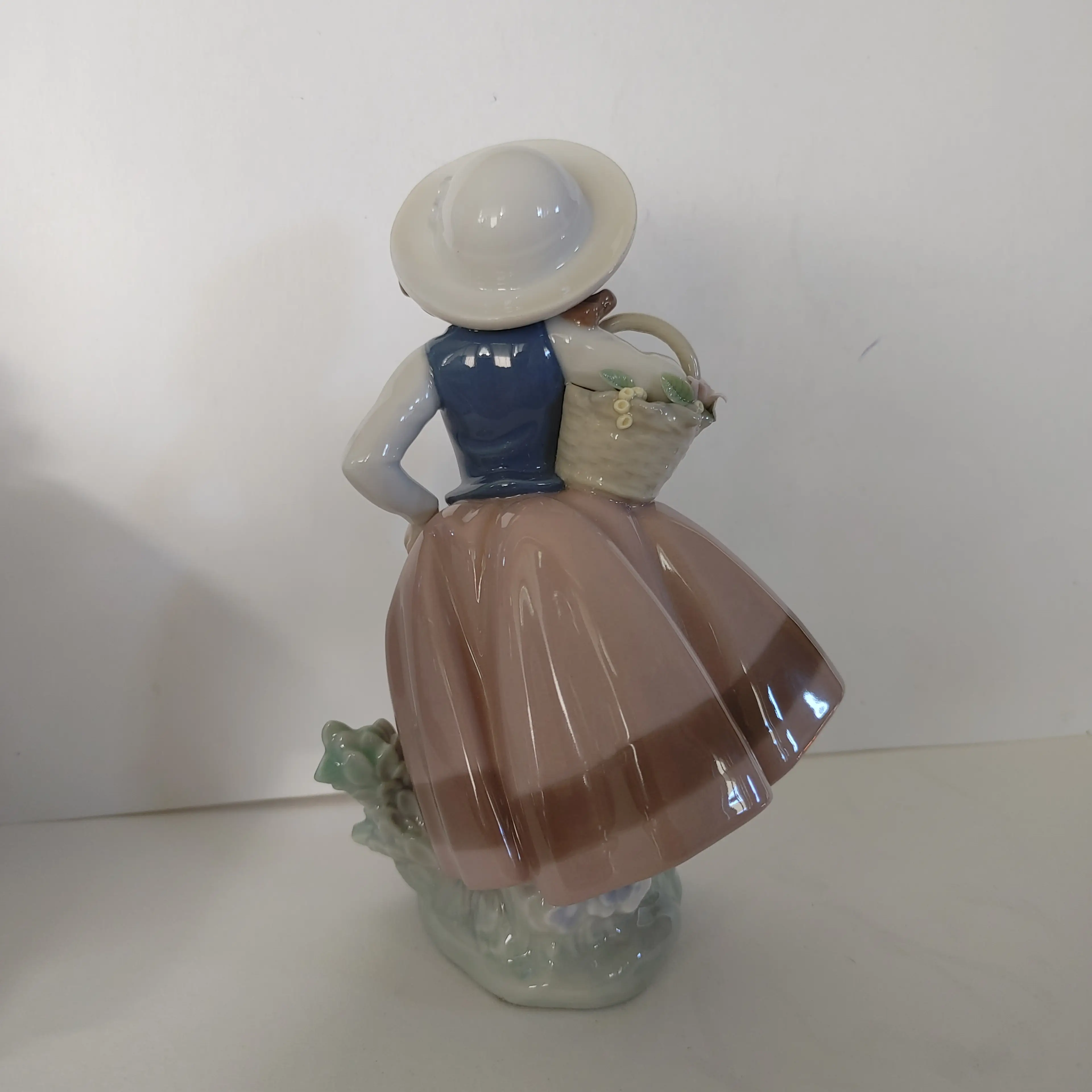 Image 2 of 5