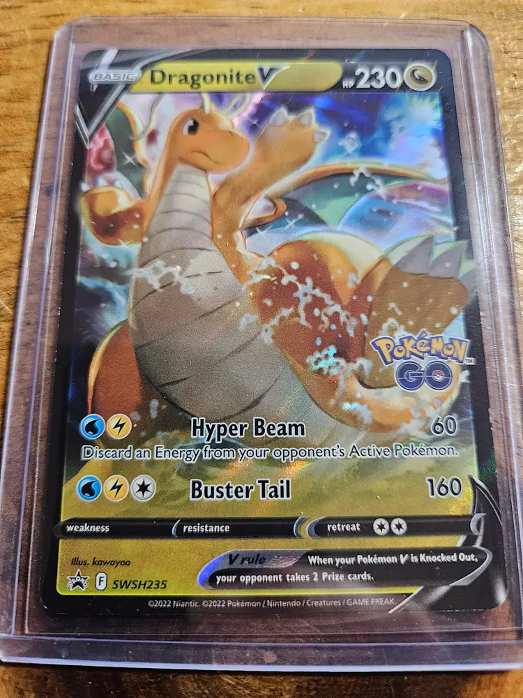 Dragonite V SWSH235 Promo