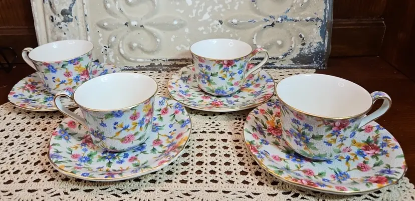 Set of 4 Vtg Royal Winton Grimwades “Old Cottage” Chintz Teacup & Saucer Sets