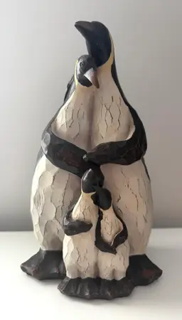 Resin Art - Penguin Family