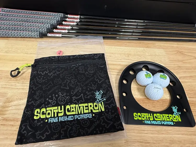 Scotty Cameron “Studio Exclusive” King Peace Putter Cup