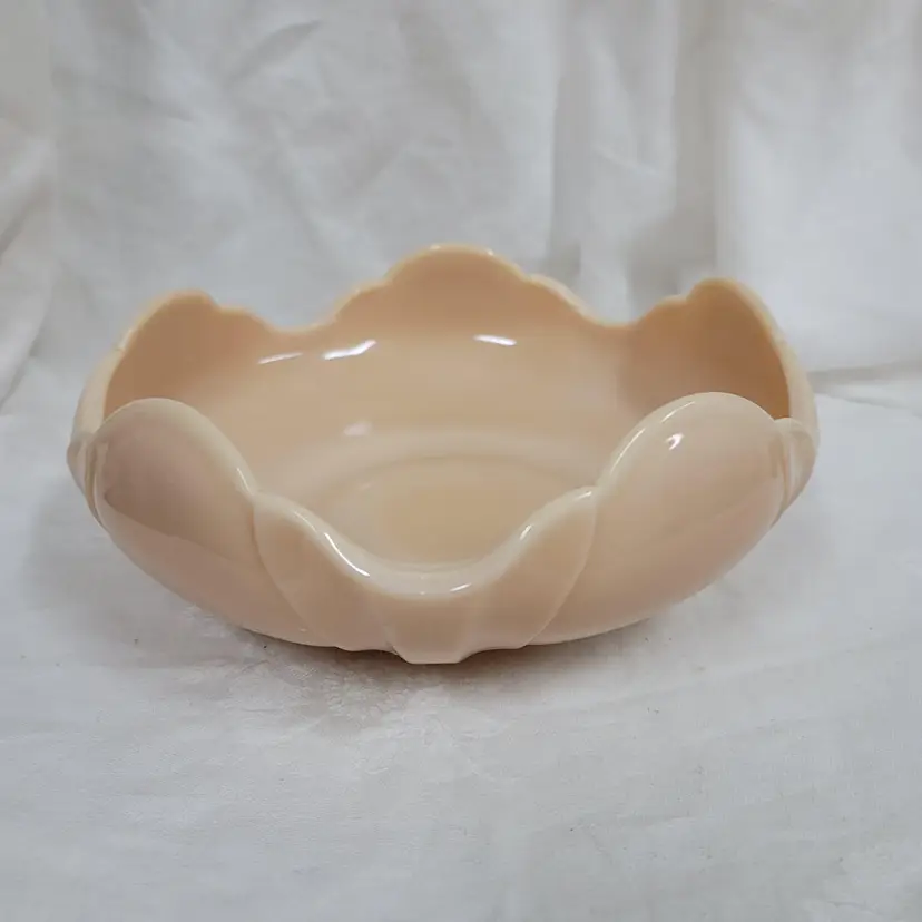 Vintage Westmoreland Almond Milk Glass Tulip Lotus Centerpiece/Console Bowl