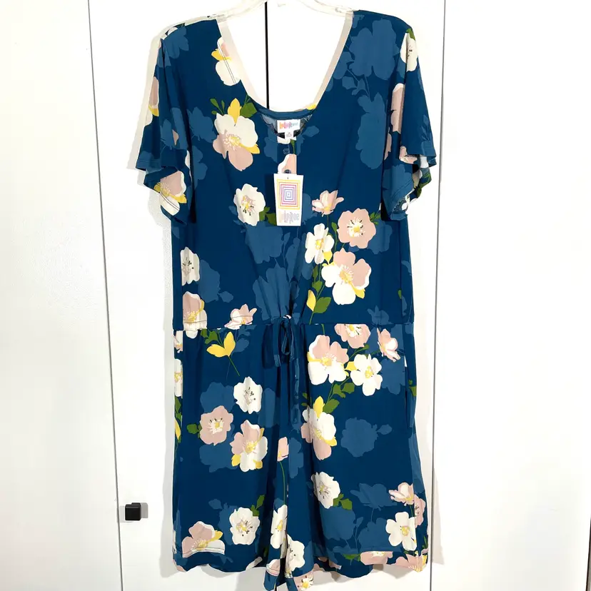 NEW LuLaRoe Xanthe Romper Sz M Floral Rose Print
