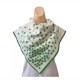 Brenden Ireland Souvenir Shamrock Scarf Retro St Pat Day Four Leaf Clover Vintage