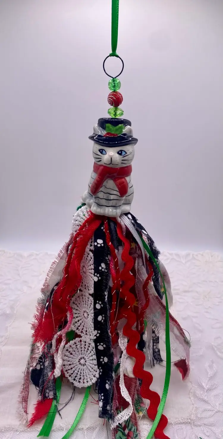 Mini Christmas Gray Striped Kitty Cat Salt Shaker Tassel