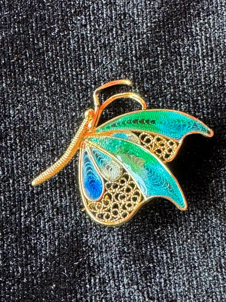 800 Filigree Gold Tone  W/ Enamel Butterfly Brooch Vintage