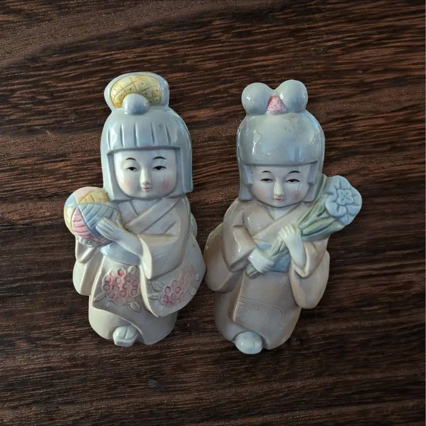 2 Vintage Porcelain Geisha Figurines Ball Flowers 6.5" Tall Blue Bows ArtMart