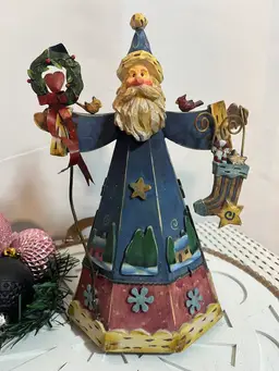 Vintage Sankyo Wind up WoodLand Santa  Christmas music box. 10” Works. E58