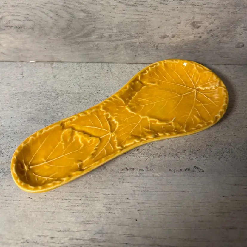 Made In Portugal Vintage Stoneware Impressed Leaf Golden Rod Spoon Rest 9β