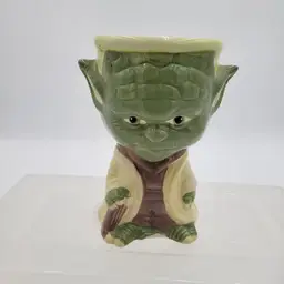 Yoda Star Wars Gallerie Large Mug/Cup/Goblet Lucas Films Has Chip