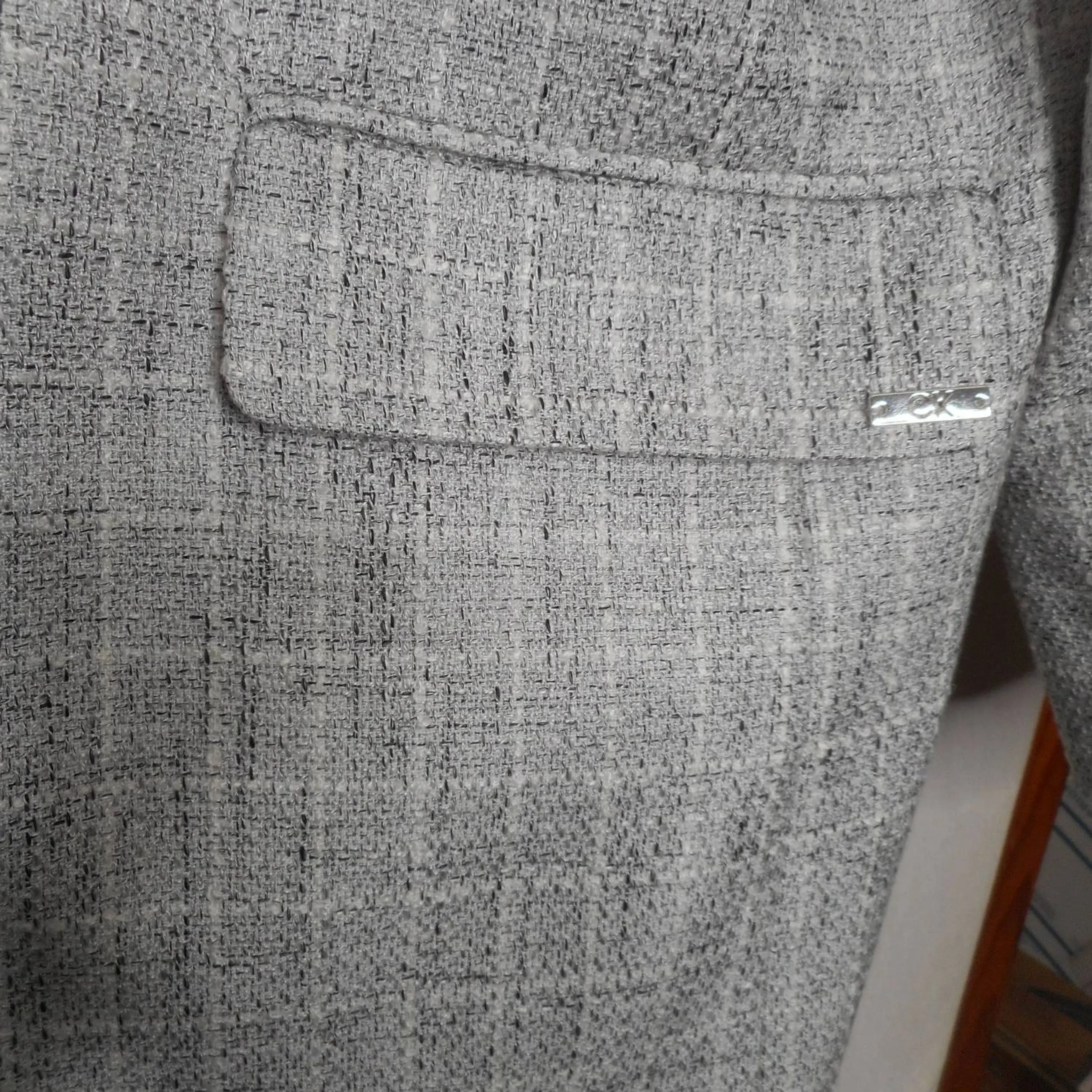 Image 3 of 6
