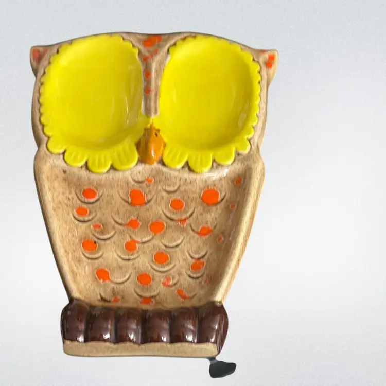 1977 Hobbiest Owl Spoon Holder