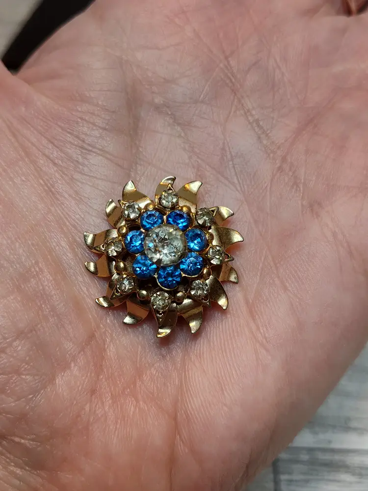 Vintage Brooch