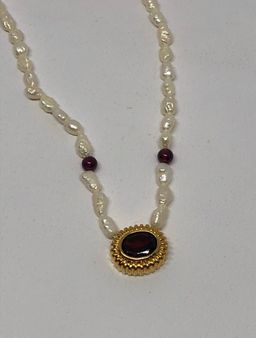 Vintage Avon Genuine Pearls & Garnet Necklace with Box