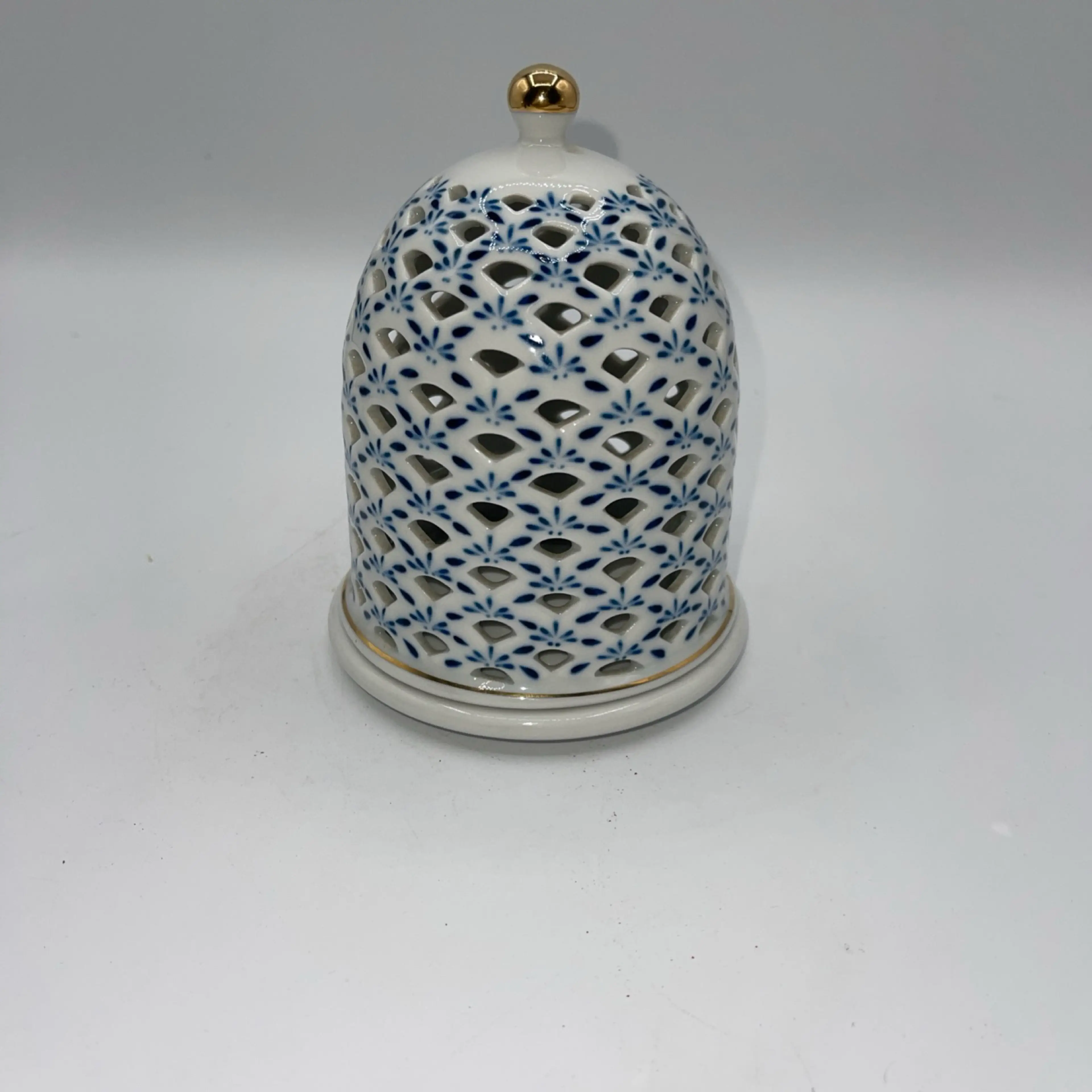 Image 4 of 8