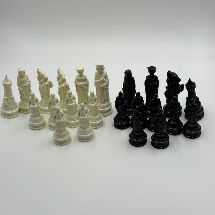 S. Lowe ANRI Medieval Renaissance Vintage Plastic Chess Incomplete Set 23 Pieces