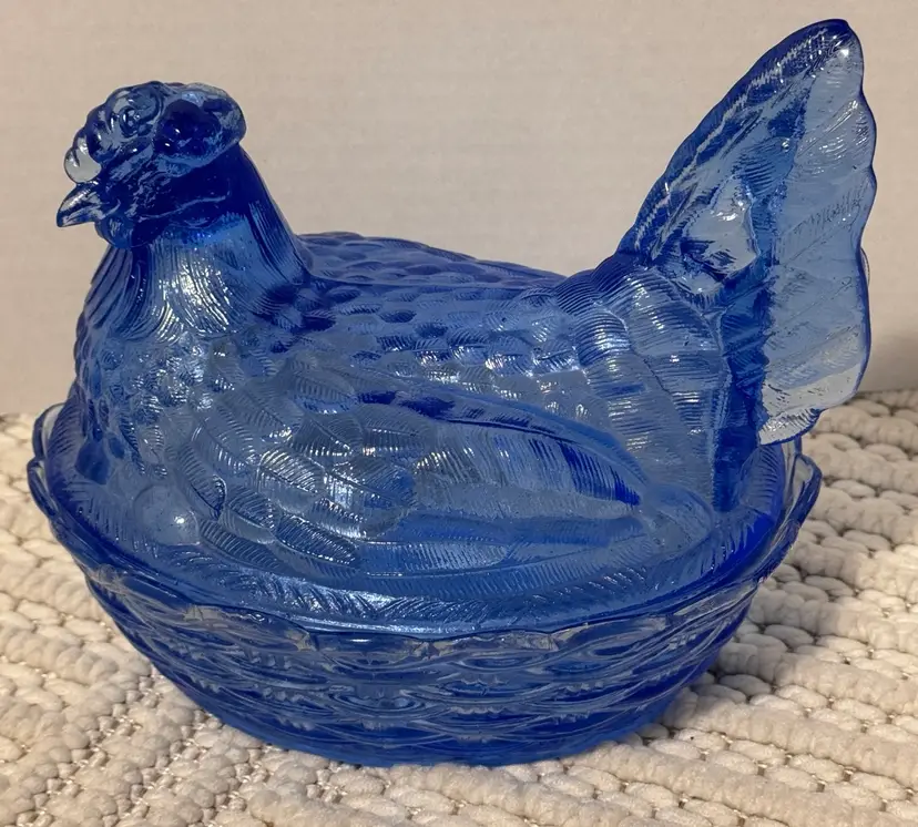 Vintage JUMBO L.G. Wright Cornflower Blue Hen on Nest - 8" x 6"!