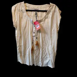 Stitch &Soul Top Size Large NEW