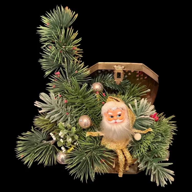 Howard Enterprises Gold Santa Pine Tree Assemblage In Brass Box 9”x10”