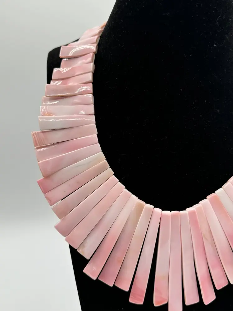 Coral Bib Necklace Vintage