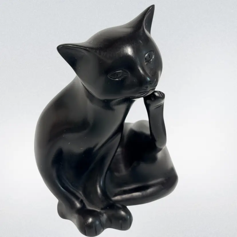 Hand Carved-  Black Soapstone Scratching Kitty Cat - 🐈‍⬛ 4” Wide-5” Tall