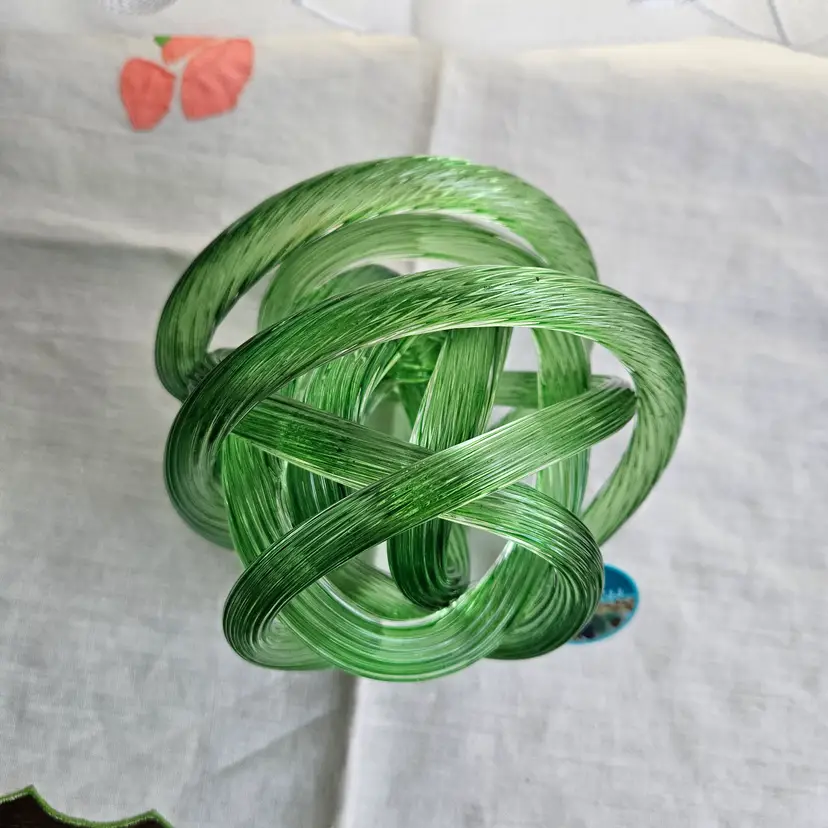 Glass Infinity Knot Green Twisted Rope Paperweight Sculpture