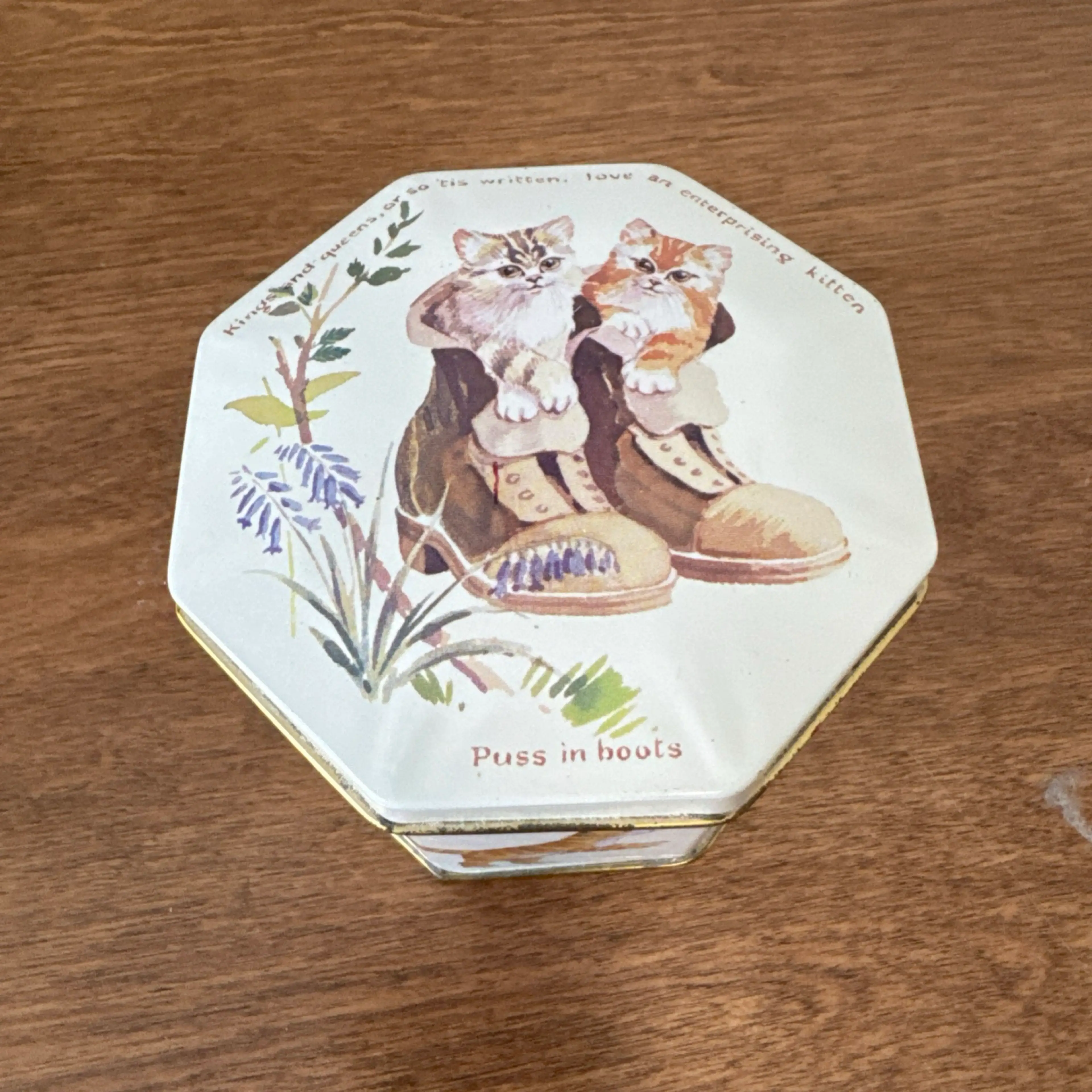 Image 1 of 7