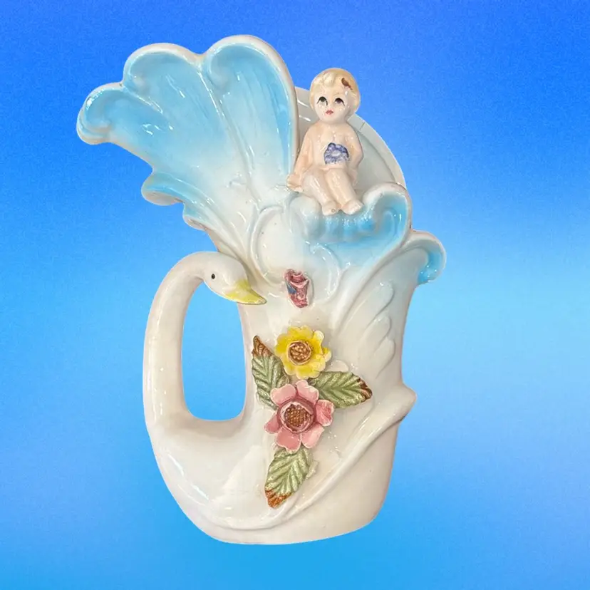 01 Swan Song Wall Pocket- PREBIDS OPEN FOR SATURDAY SHOW