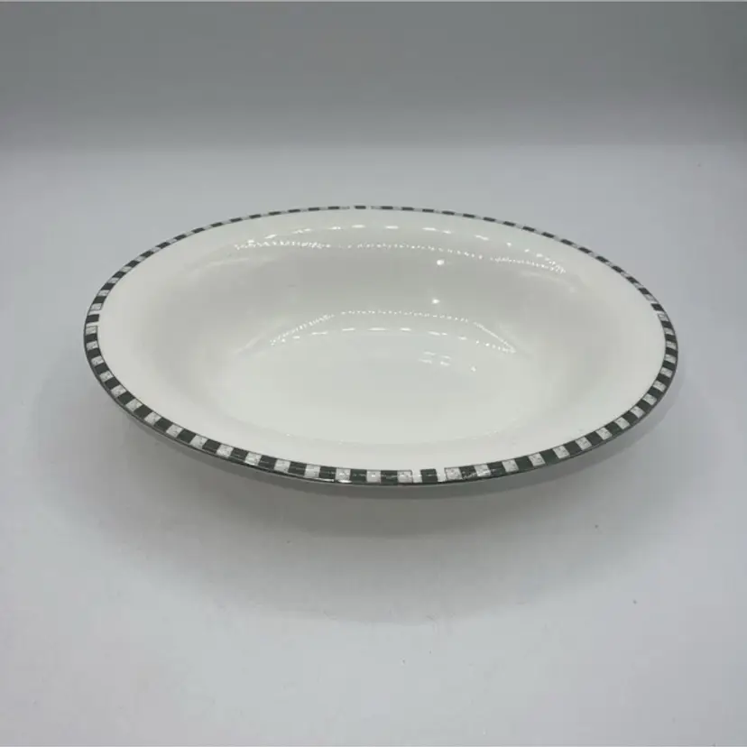 Wedgwood Manhattan Oval Open Vegetable Dish - Made in England 10
