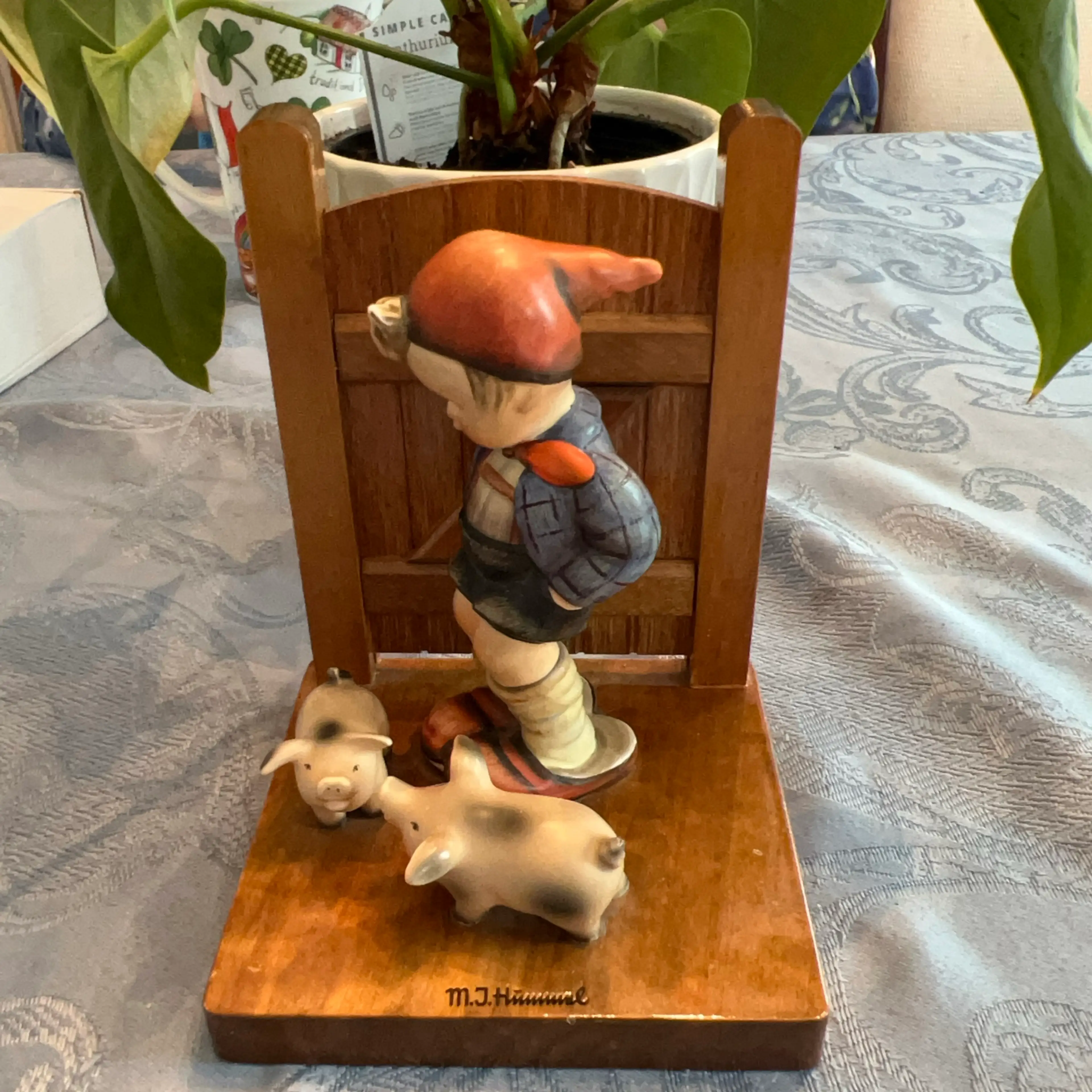 Image 1 of 5