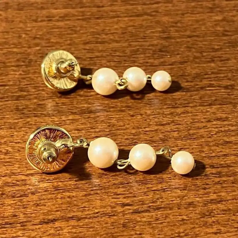 Vintage Monet Drop Faux 4 Pearl Earrings, 1 1/2 inch drop