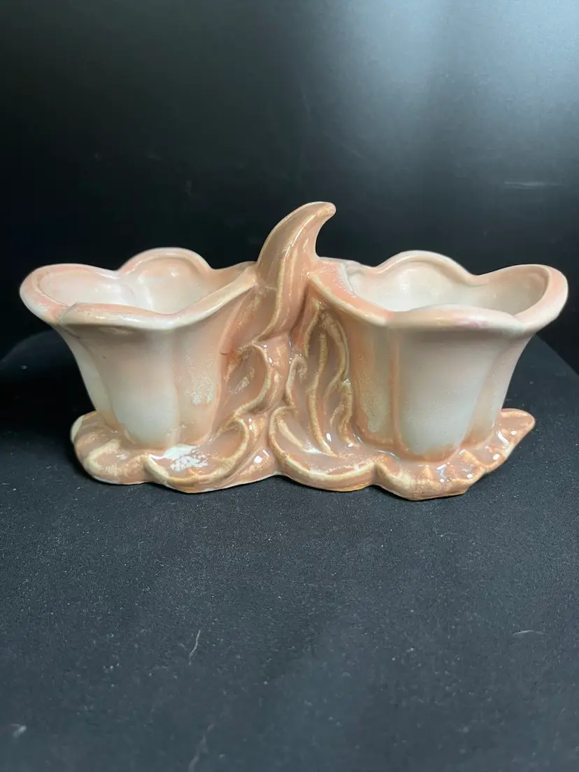 McCoy USA #574 Double Tulip w/ Leaves Planter-Muted Pinks & Browns-Lot 54