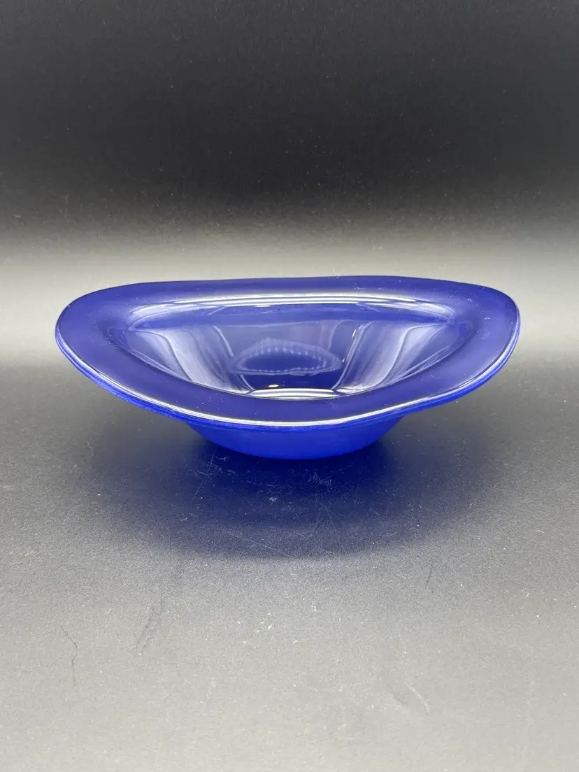 Signed Annie Glass Bowl Limited 32/35 USA