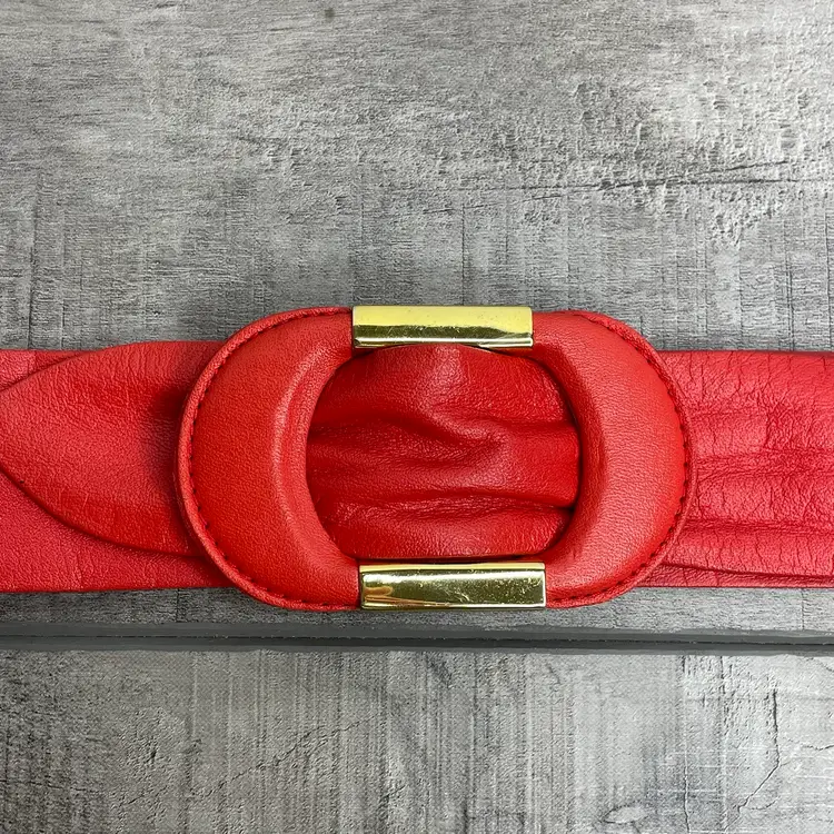 Vintage Jennifer Moore Bright Red Leather Belt Gold Buckle 1.5 in M L 32 in max