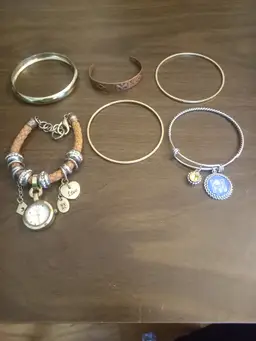 Bracelet lots