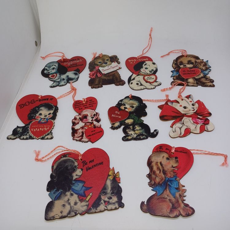 Retro styled Valentine Cards Wood Ornaments Set of 10